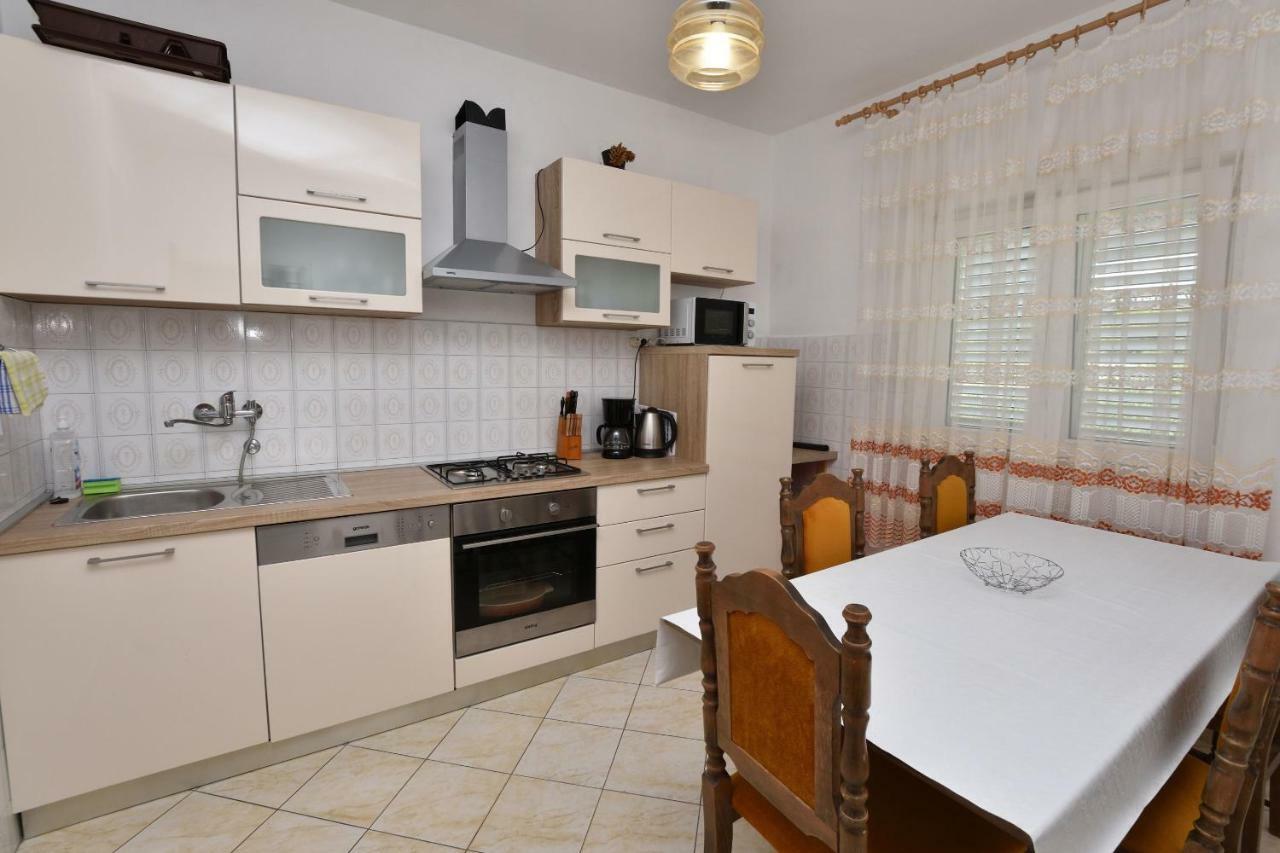 Apartments Jere Proto Primosten Exterior photo