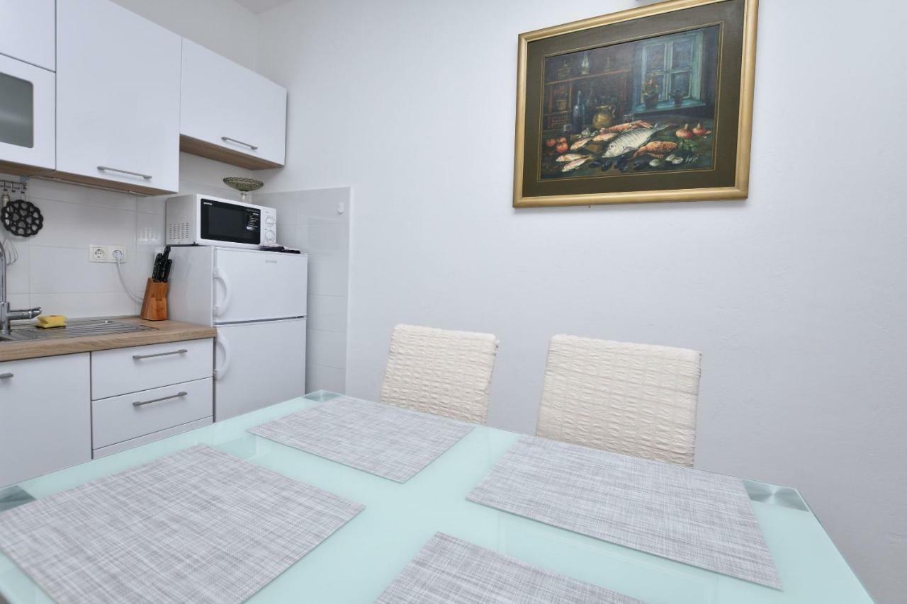 Apartments Jere Proto Primosten Exterior photo
